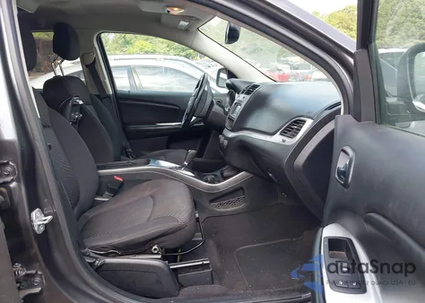 2014 Dodge Journey Sxt z USA, uszkodzony, nr VIN 3C4PDCBG0ET259029